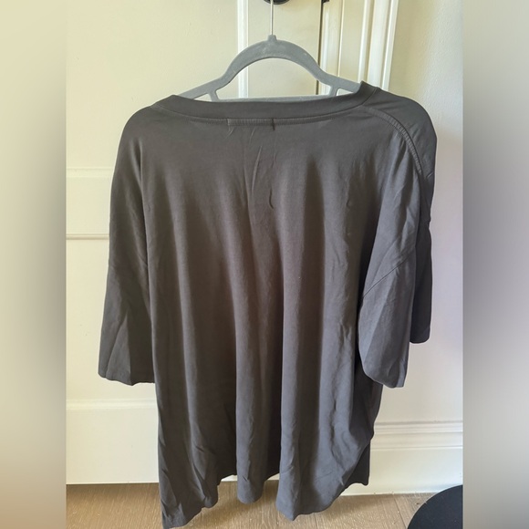 Daydreamer O/S Chris Stapleton Horseshoe Graphic Top. โก๏ธ๐ - Picture 5 of 5